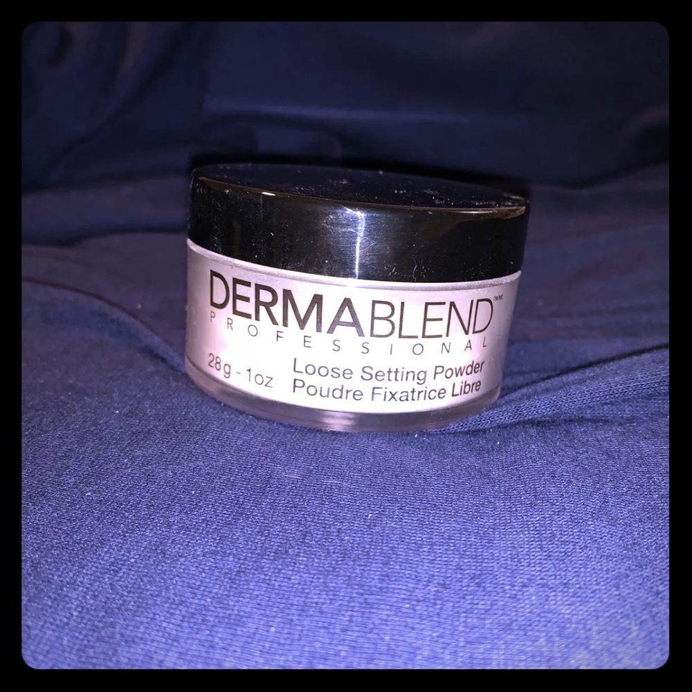 Dermablend translucent powder